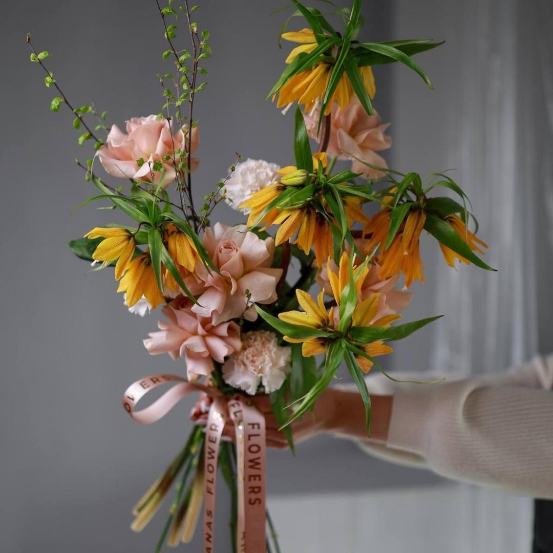 Авторский букет с экзотичной фритиллярией