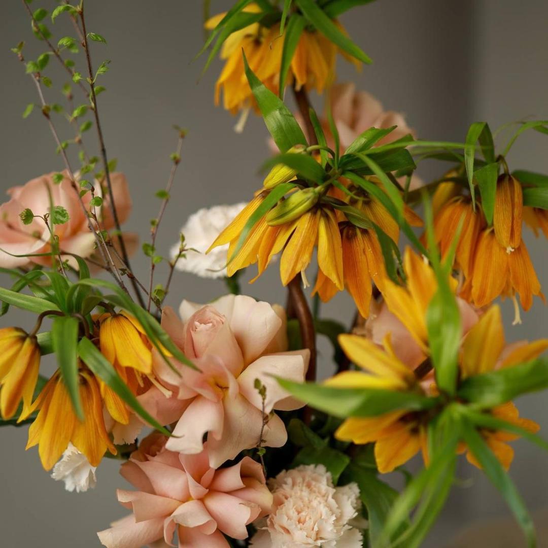 Авторский букет с экзотичной фритиллярией