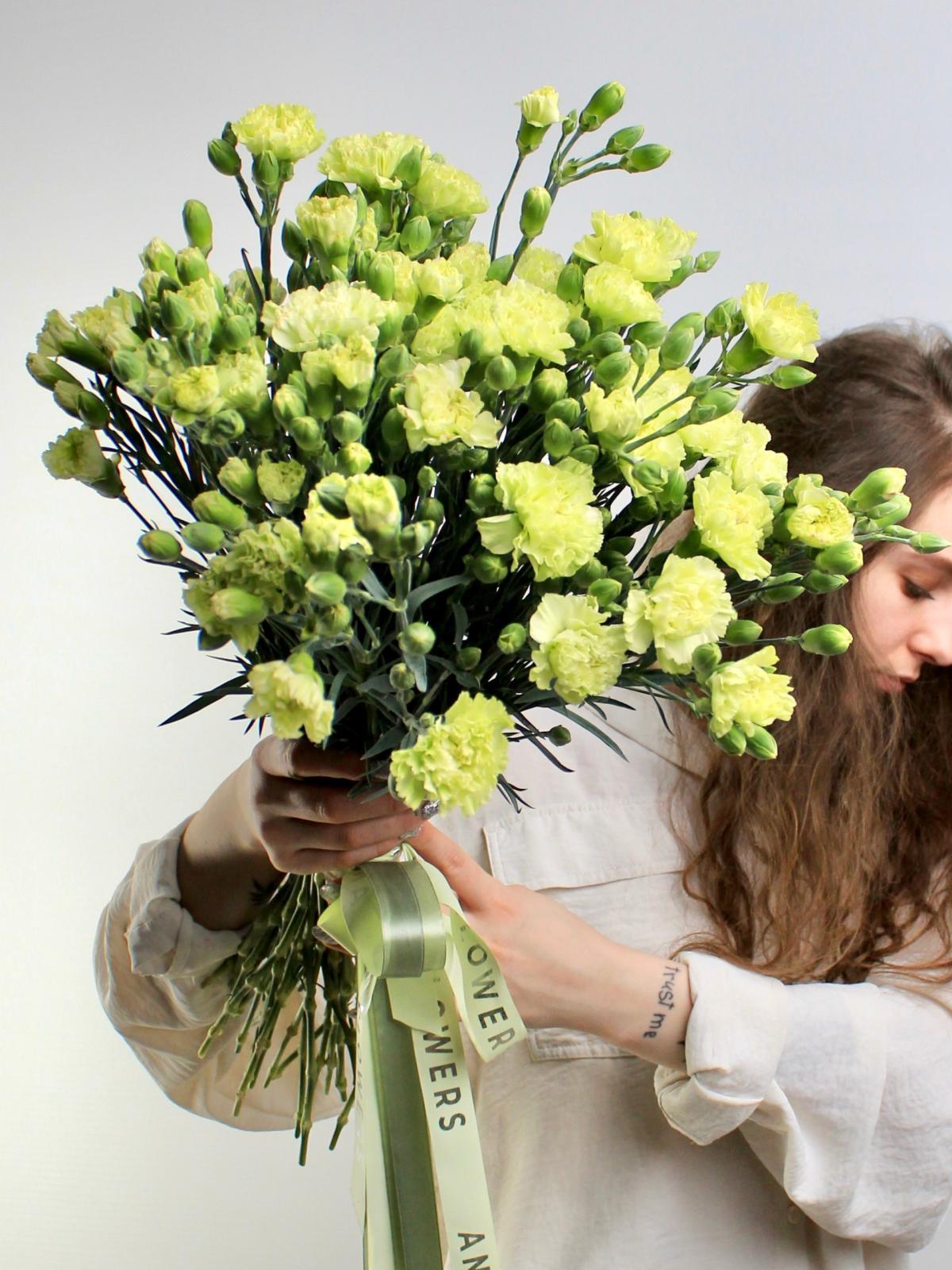 Кустовая гвоздика green