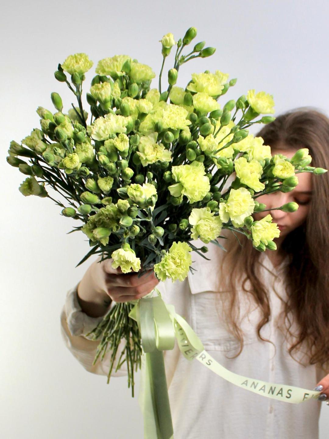 Кустовая гвоздика green