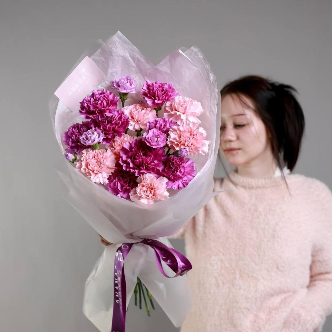 Монобукет из ярких диантусов ( в линейке 3 размера)